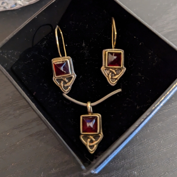 Sterling Silver 925 - Celtic Earrings & Necklace set - Picture 3 of 4